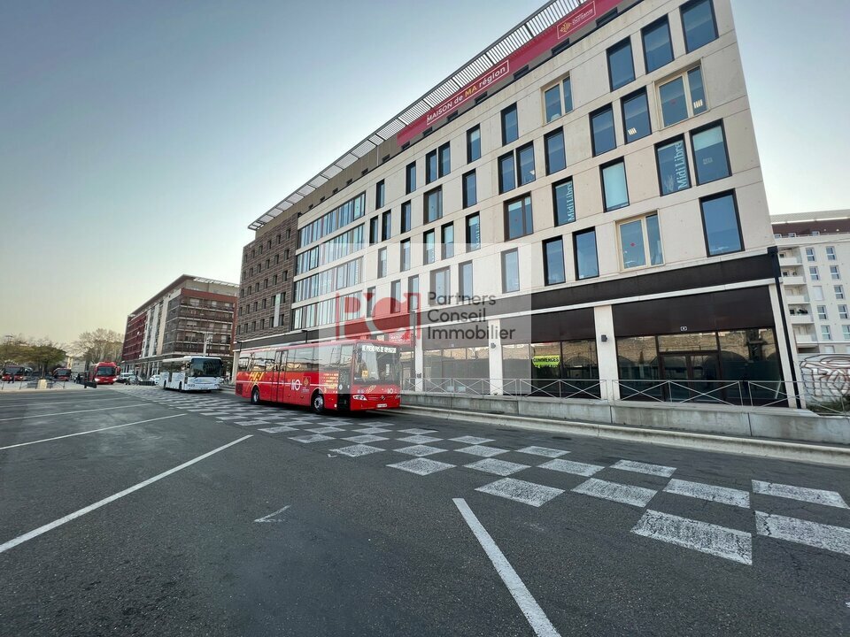 BUREAUX à LOUER