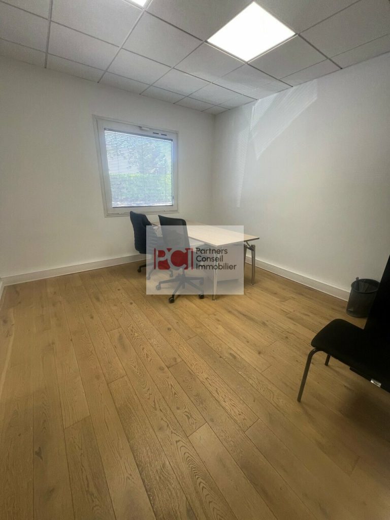 BUREAUX à LOUER