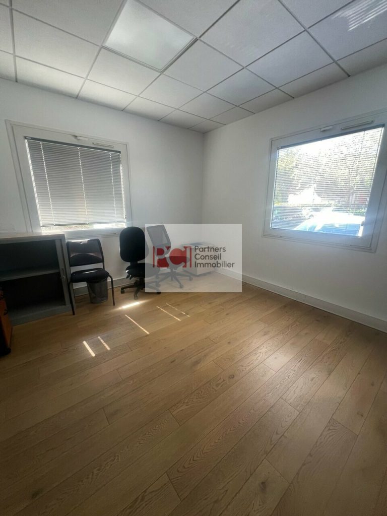 BUREAUX à LOUER