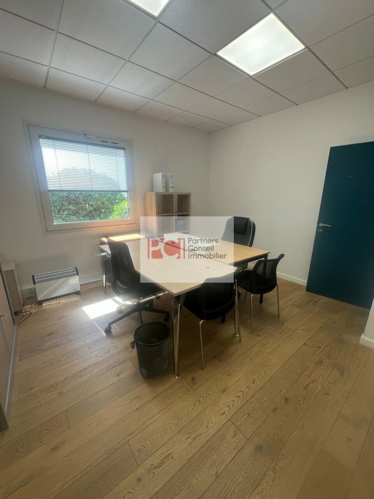 BUREAUX à LOUER