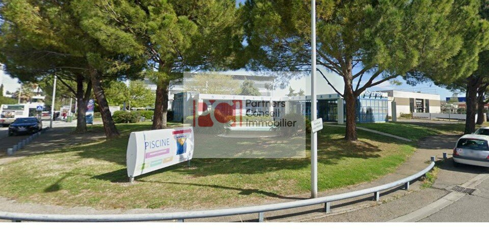 LOCAL D&rsquo;ACTIVITE à LOUER