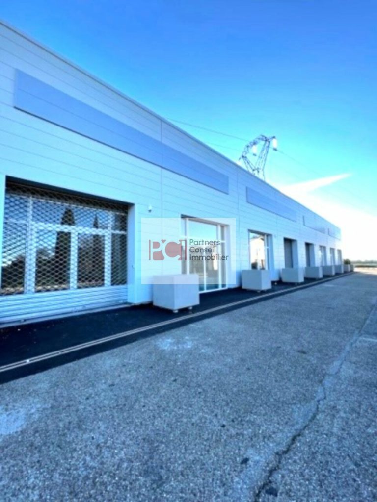 LOCAL COMMERCIAL à LOUER
