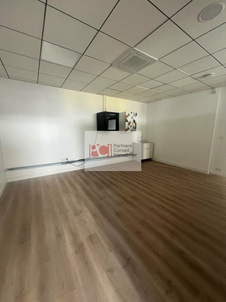 BUREAUX à LOUER