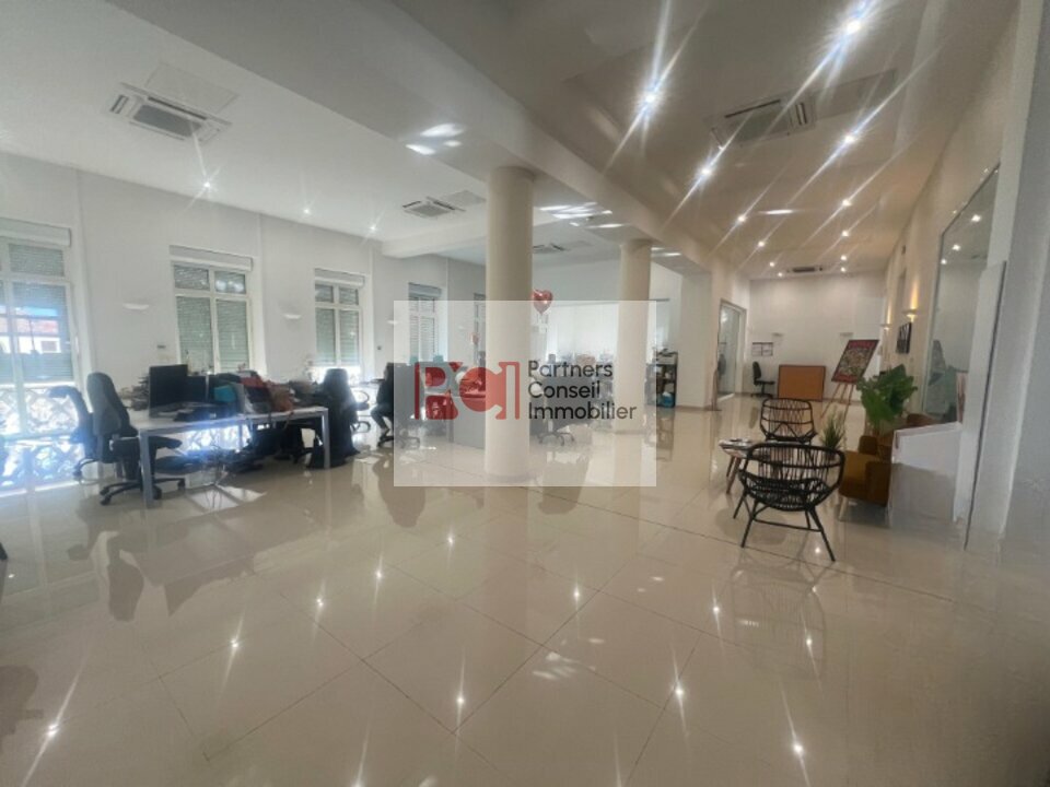 BUREAUX à LOUER