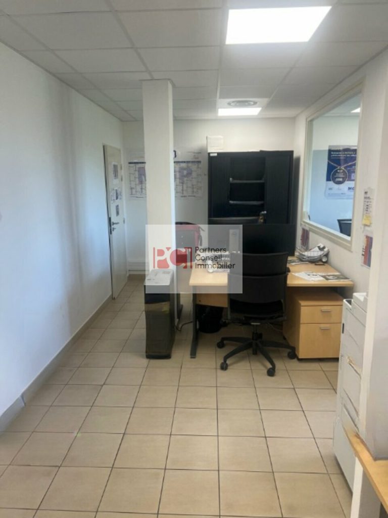BUREAUX à LOUER