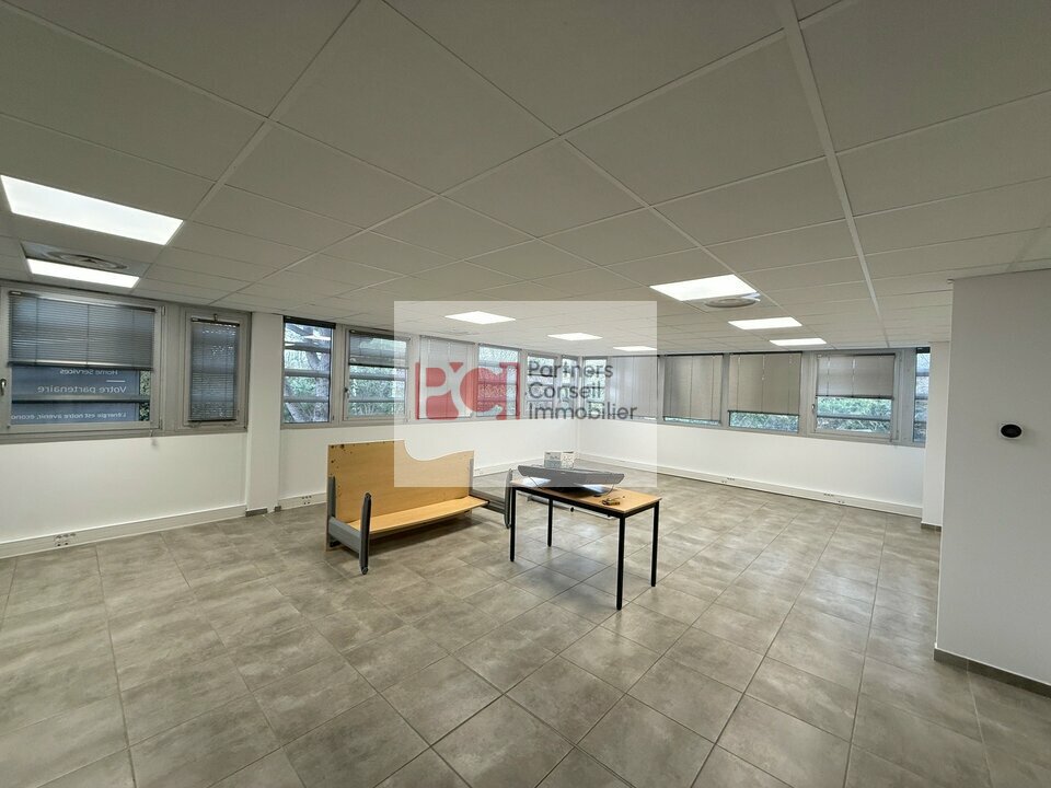 BUREAUX à LOUER